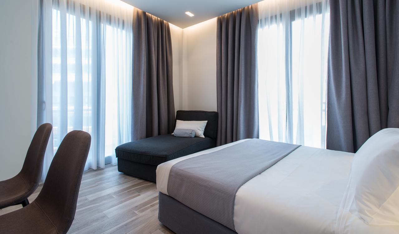 Spot Apart Aparthotel Athena Bagian luar foto